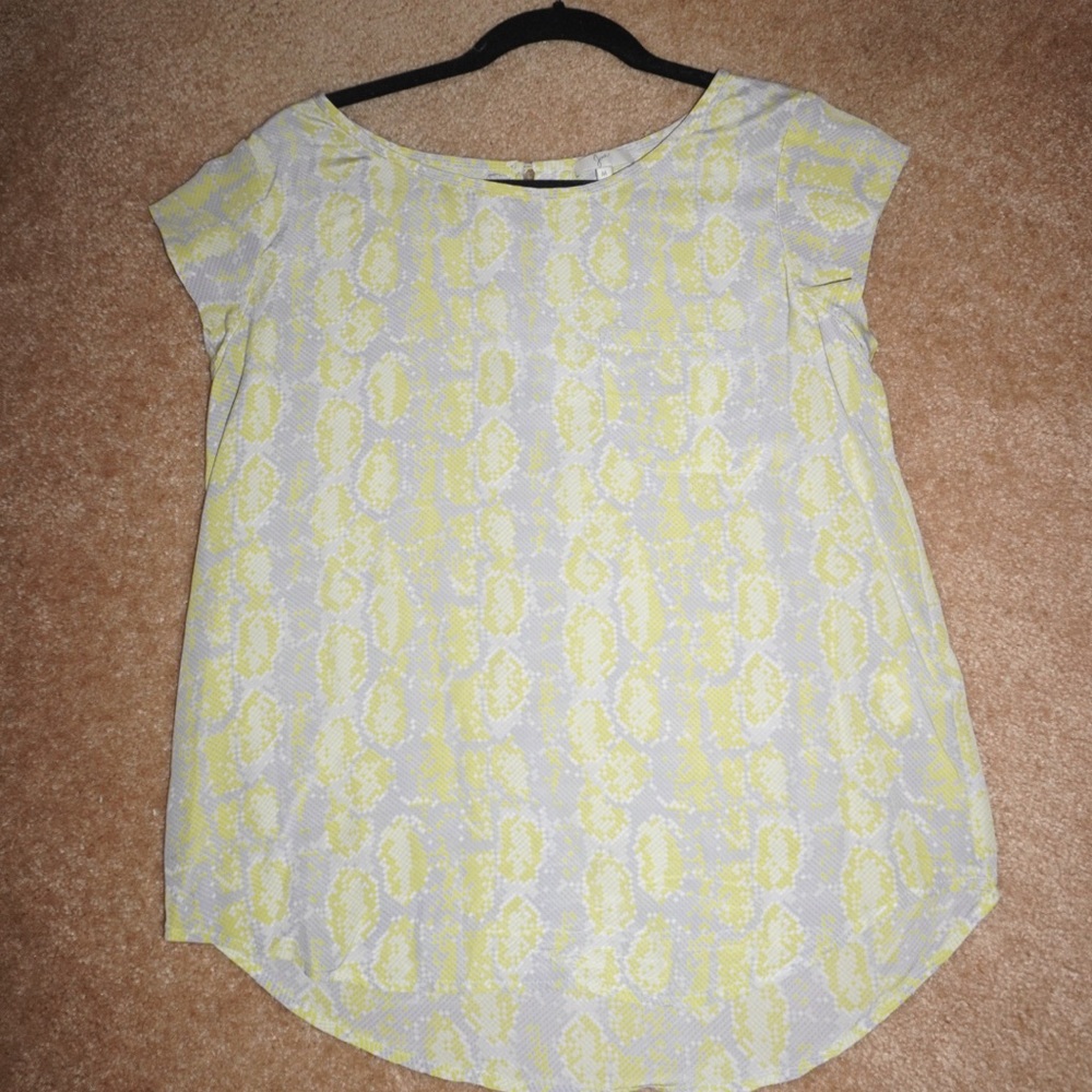 Silk Joie Short Sleeve Blouse size Medium NEW